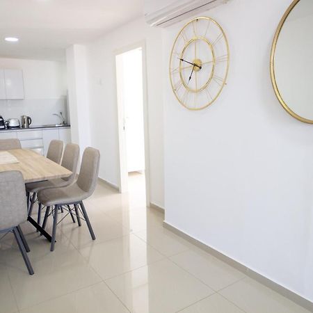 Yalarent Seaview 3Br Apt - Families Only Lägenhet Eilat Exteriör bild